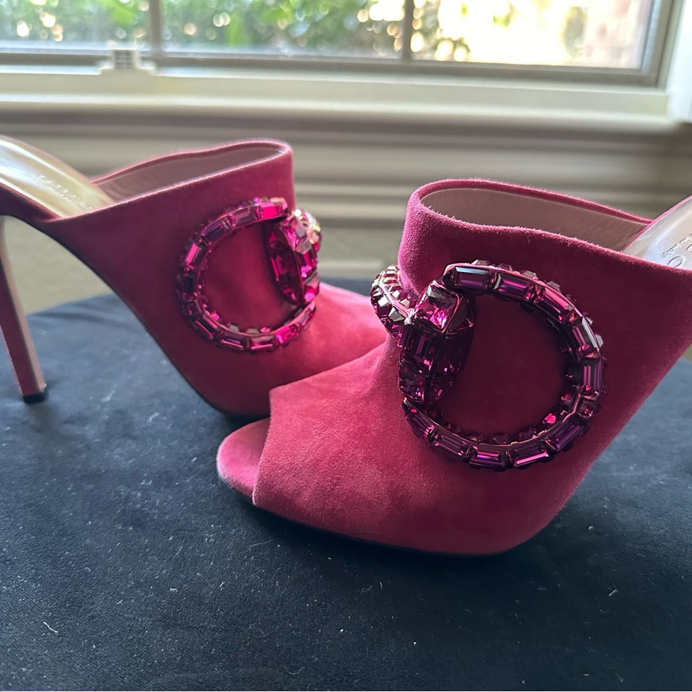 GUCCI shoes- comes with original box
